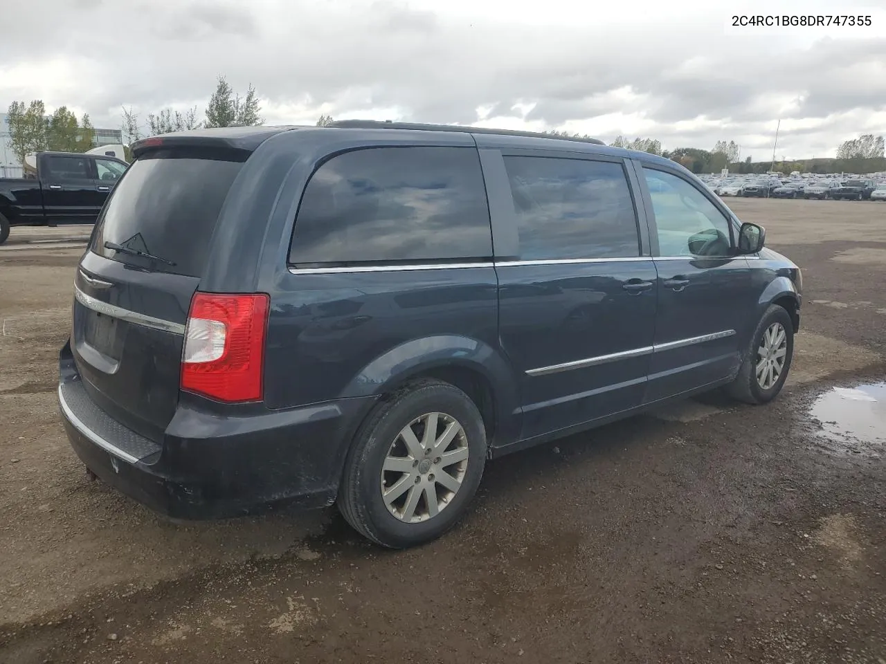 2013 Chrysler Town & Country Touring VIN: 2C4RC1BG8DR747355 Lot: 74481604