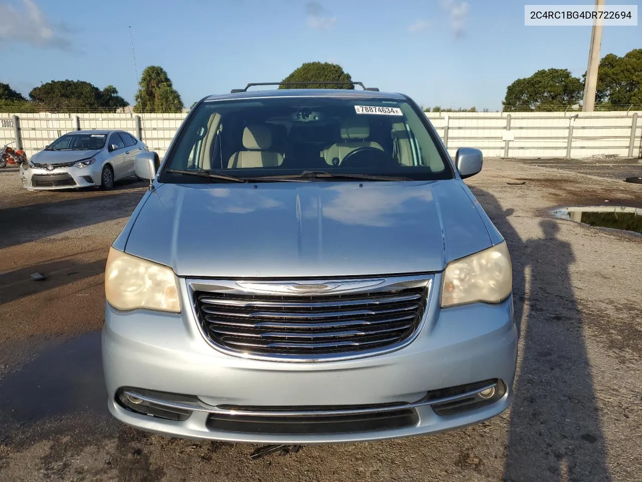 2C4RC1BG4DR722694 2013 Chrysler Town & Country Touring