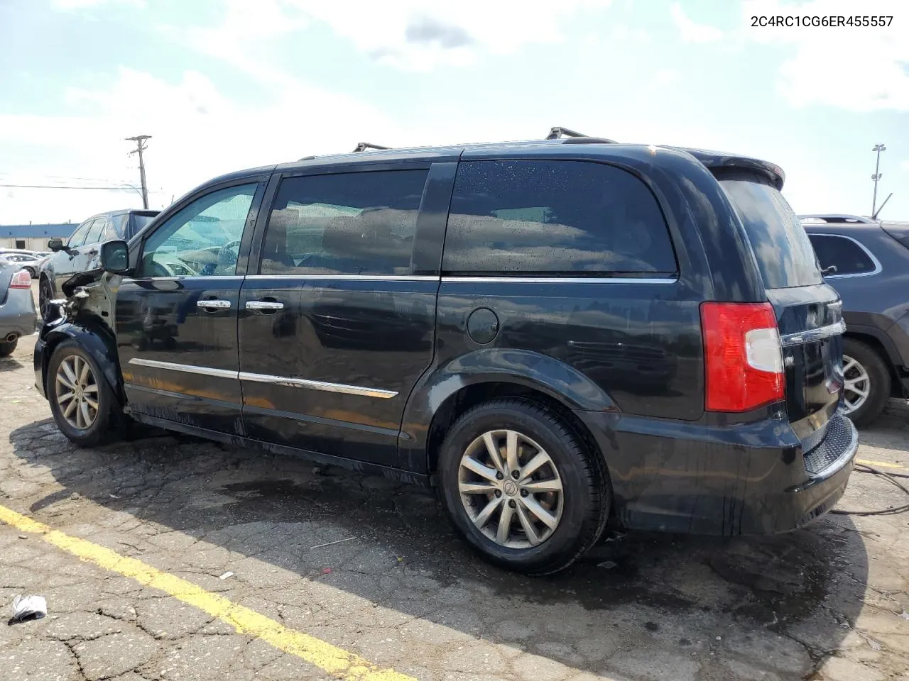 2014 Chrysler Town & Country Touring L VIN: 2C4RC1CG6ER455557 Lot: 62339694