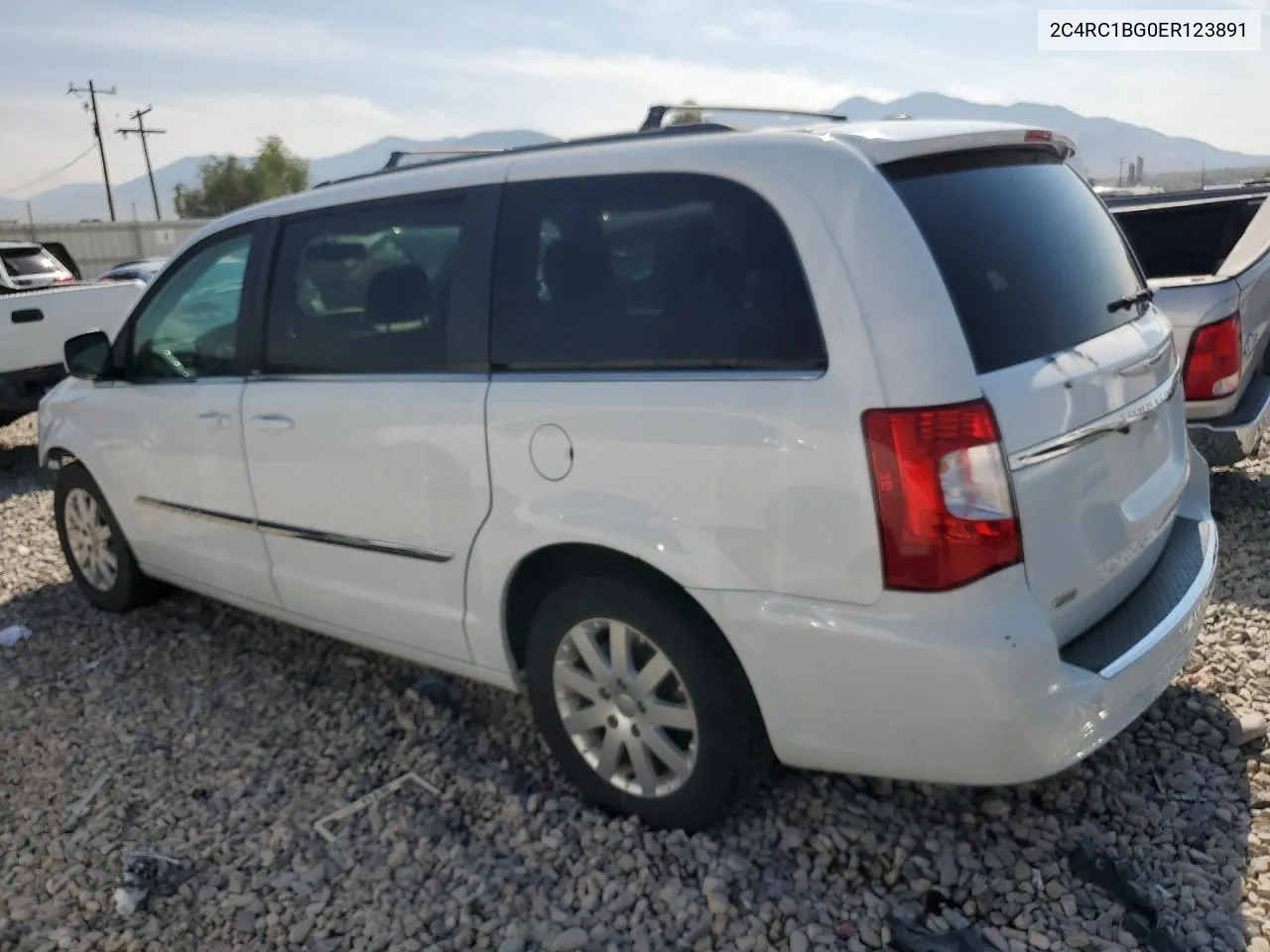 2014 Chrysler Town & Country Touring VIN: 2C4RC1BG0ER123891 Lot: 65952174