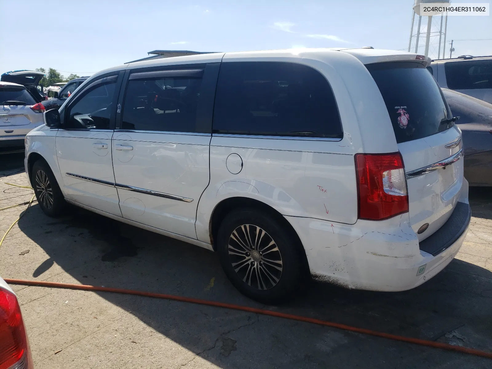 2C4RC1HG4ER311062 2014 Chrysler Town & Country S