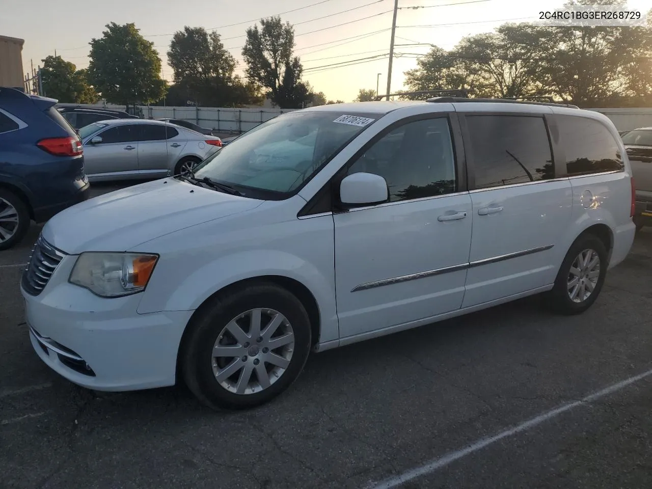 2014 Chrysler Town & Country Touring VIN: 2C4RC1BG3ER268729 Lot: 68706124