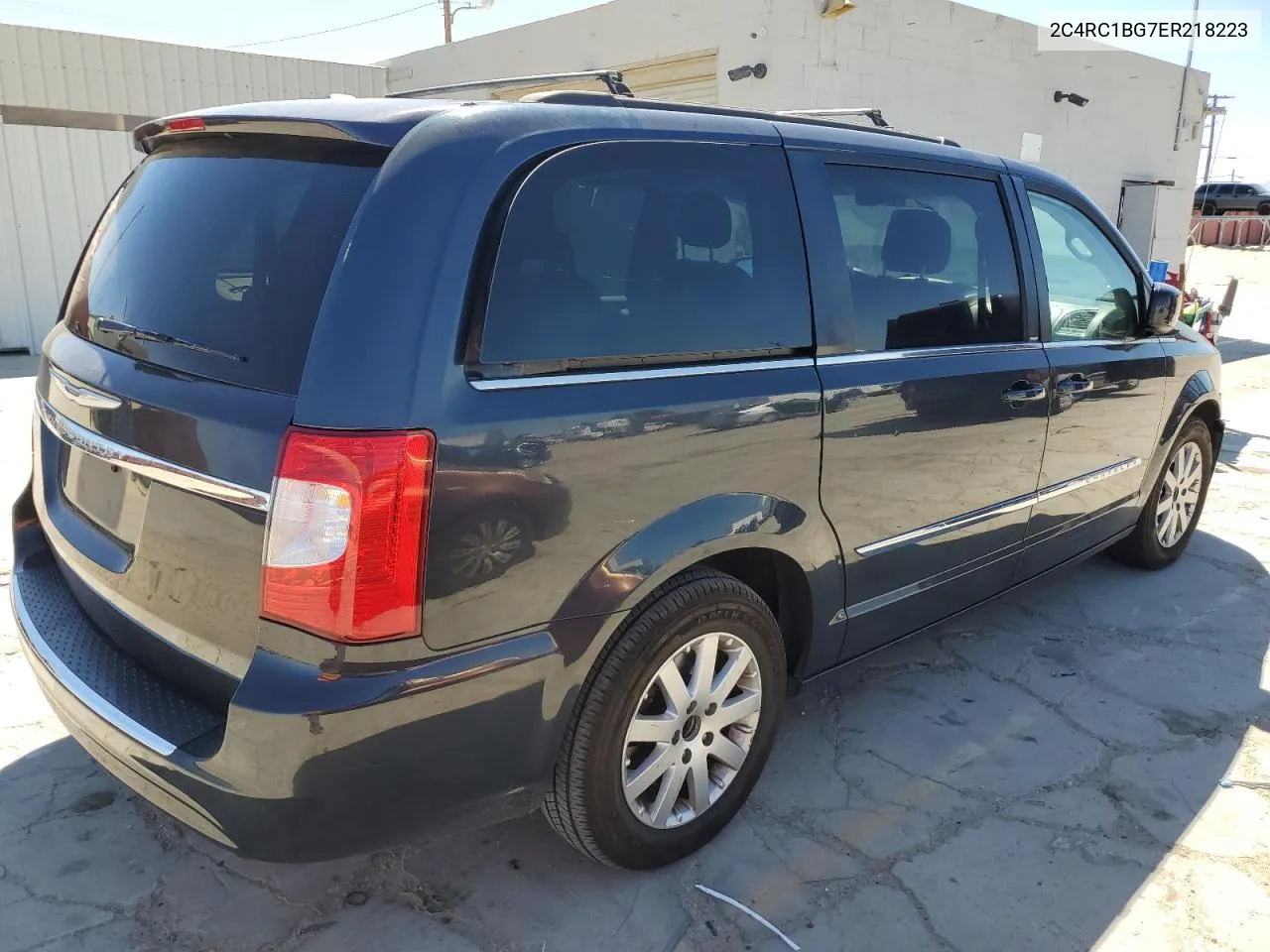 2014 Chrysler Town & Country Touring VIN: 2C4RC1BG7ER218223 Lot: 69413174