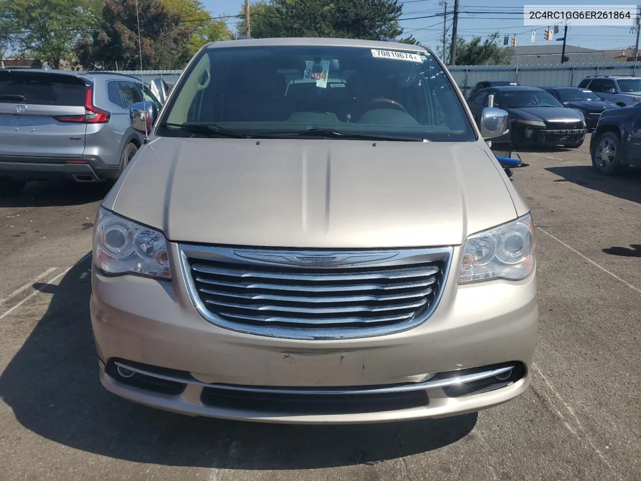 2014 Chrysler Town & Country Limited VIN: 2C4RC1GG6ER261864 Lot: 70819674