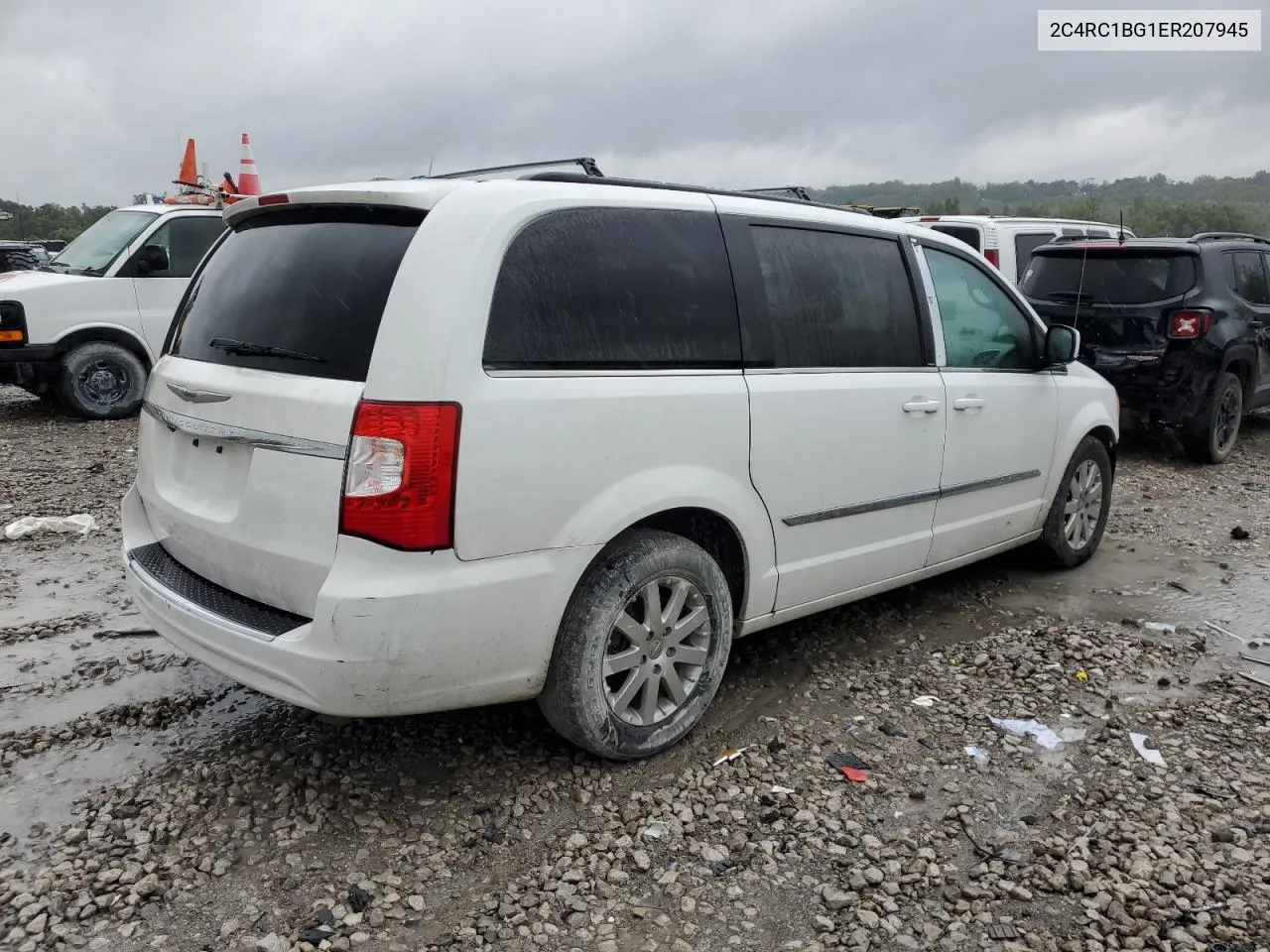 2C4RC1BG1ER207945 2014 Chrysler Town & Country Touring