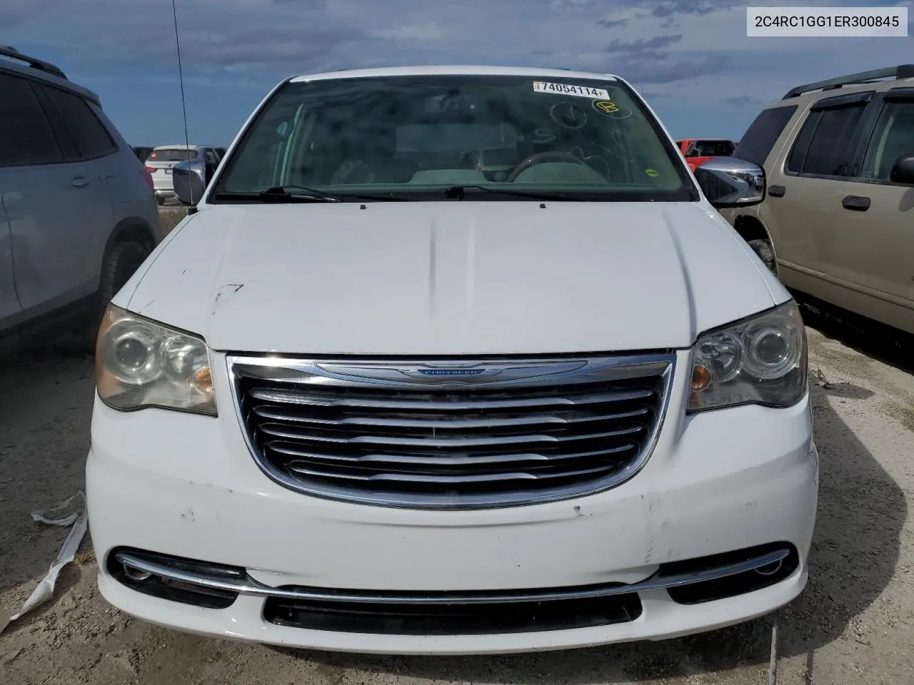 2014 Chrysler Town & Country Limited VIN: 2C4RC1GG1ER300845 Lot: 74054114