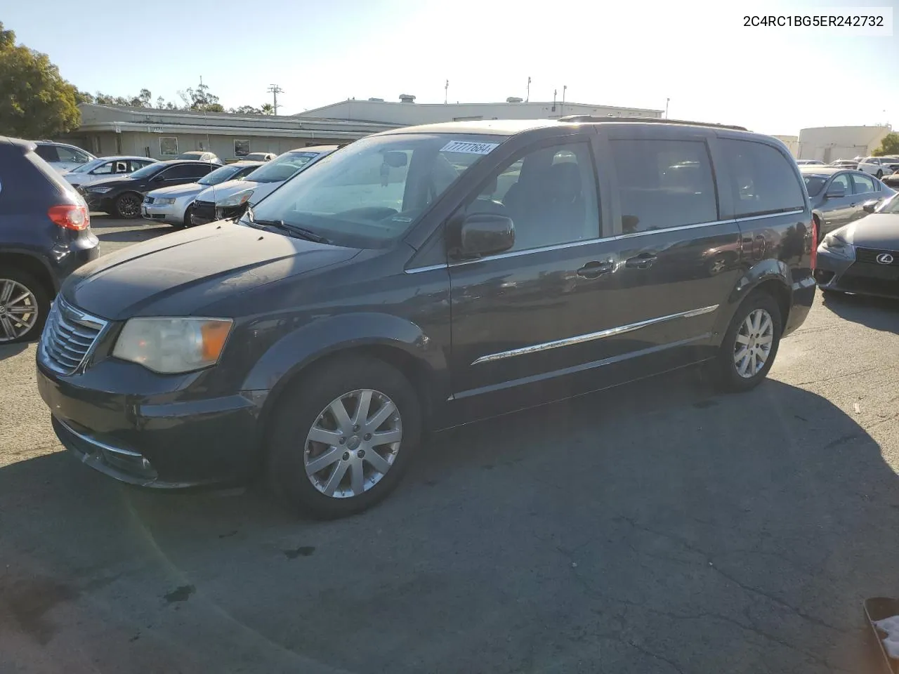 2014 Chrysler Town & Country Touring VIN: 2C4RC1BG5ER242732 Lot: 77777684