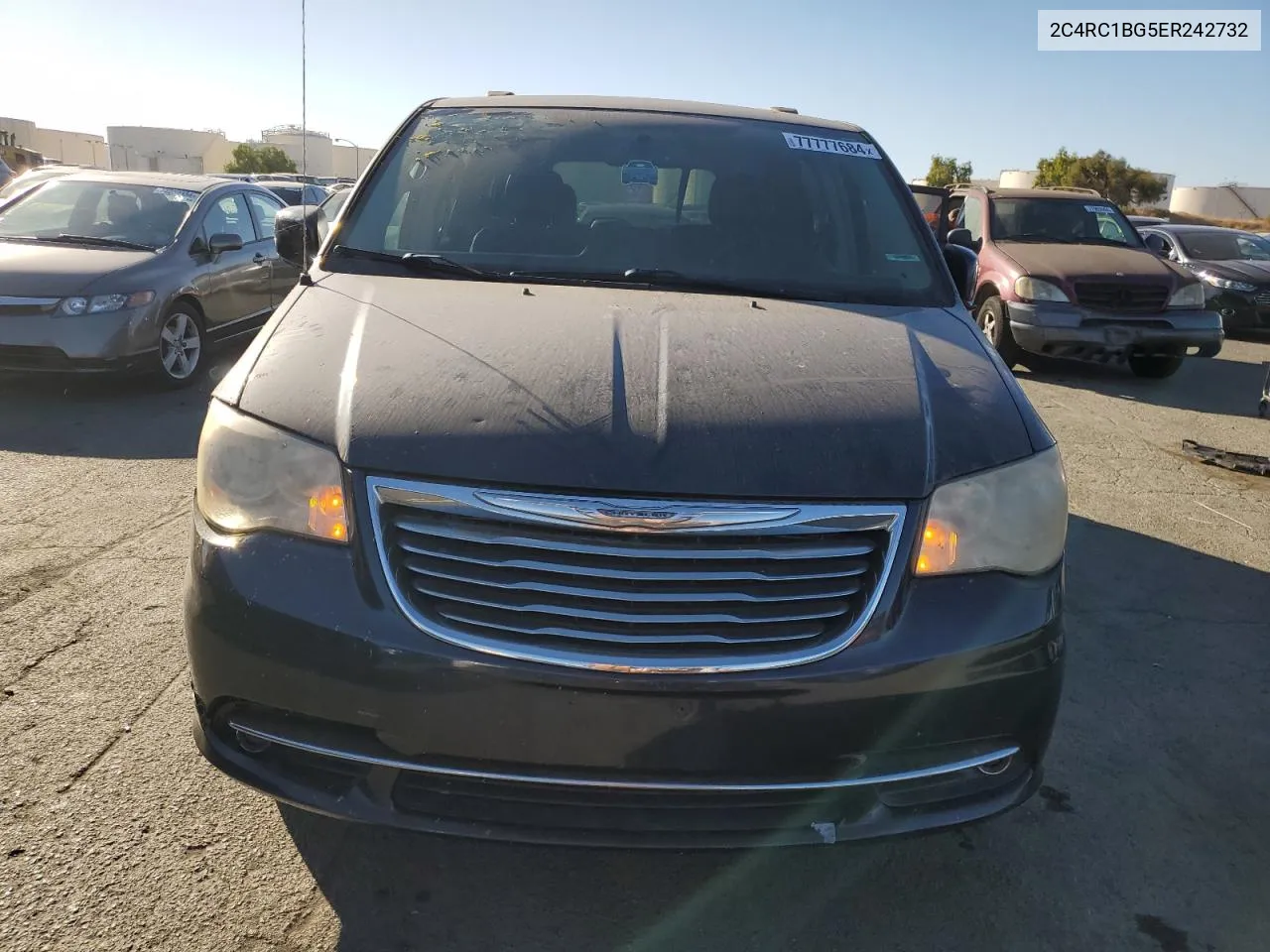 2014 Chrysler Town & Country Touring VIN: 2C4RC1BG5ER242732 Lot: 77777684