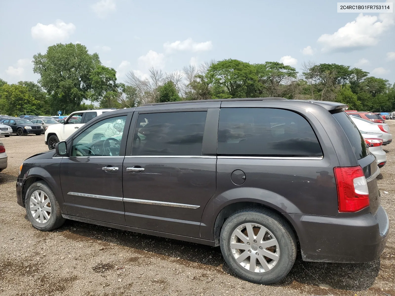 2015 Chrysler Town & Country Touring VIN: 2C4RC1BG1FR753114 Lot: 62803904