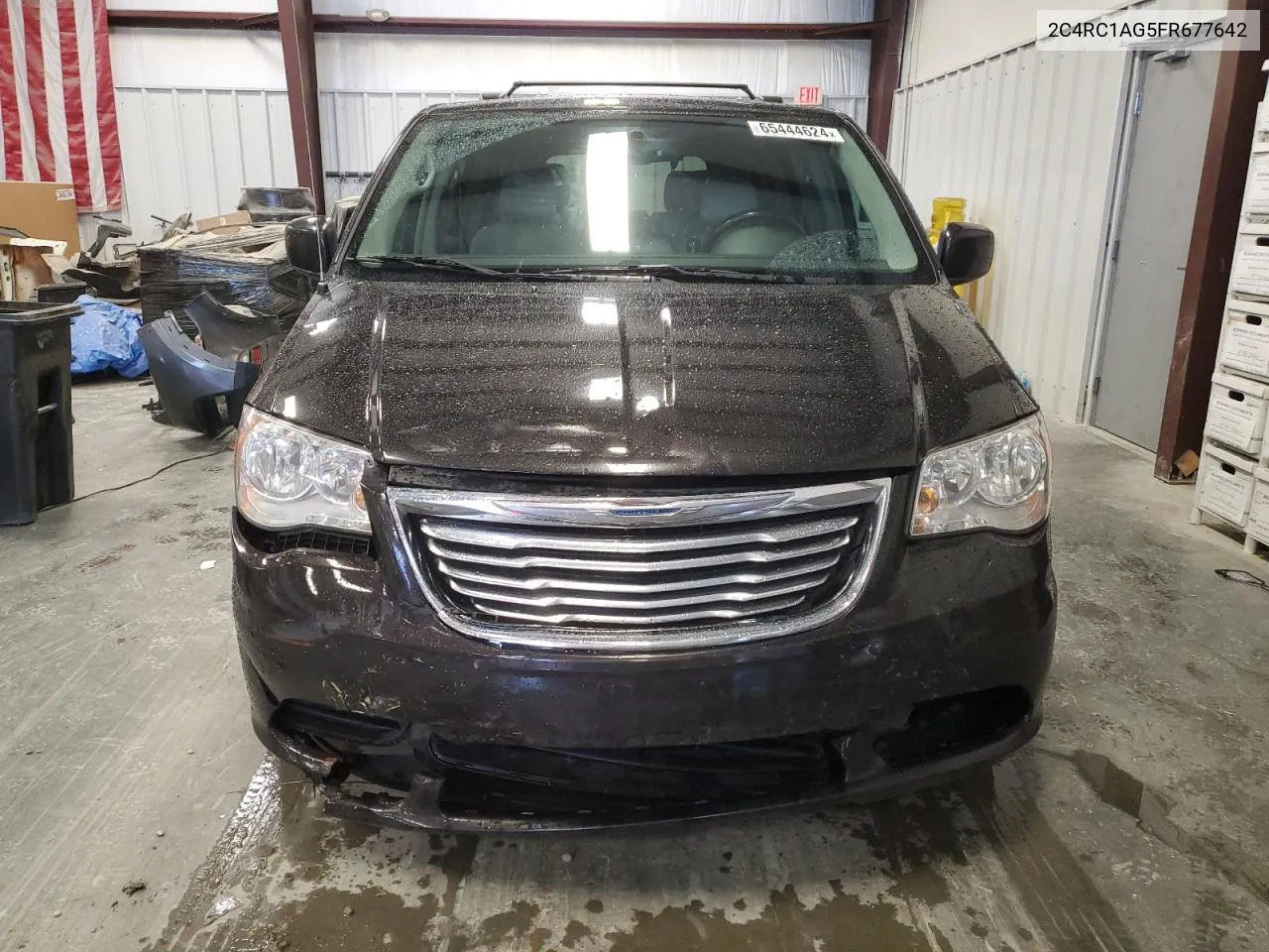 2015 Chrysler Town & Country Lx VIN: 2C4RC1AG5FR677642 Lot: 65444624