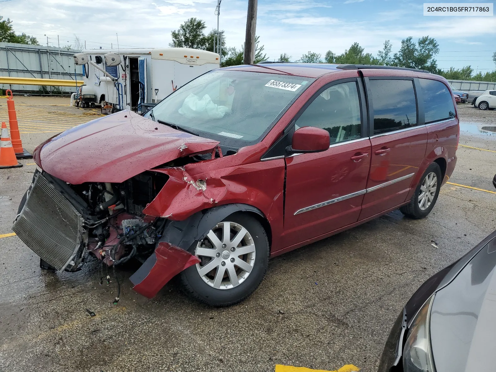 2015 Chrysler Town & Country Touring VIN: 2C4RC1BG5FR717863 Lot: 65573374