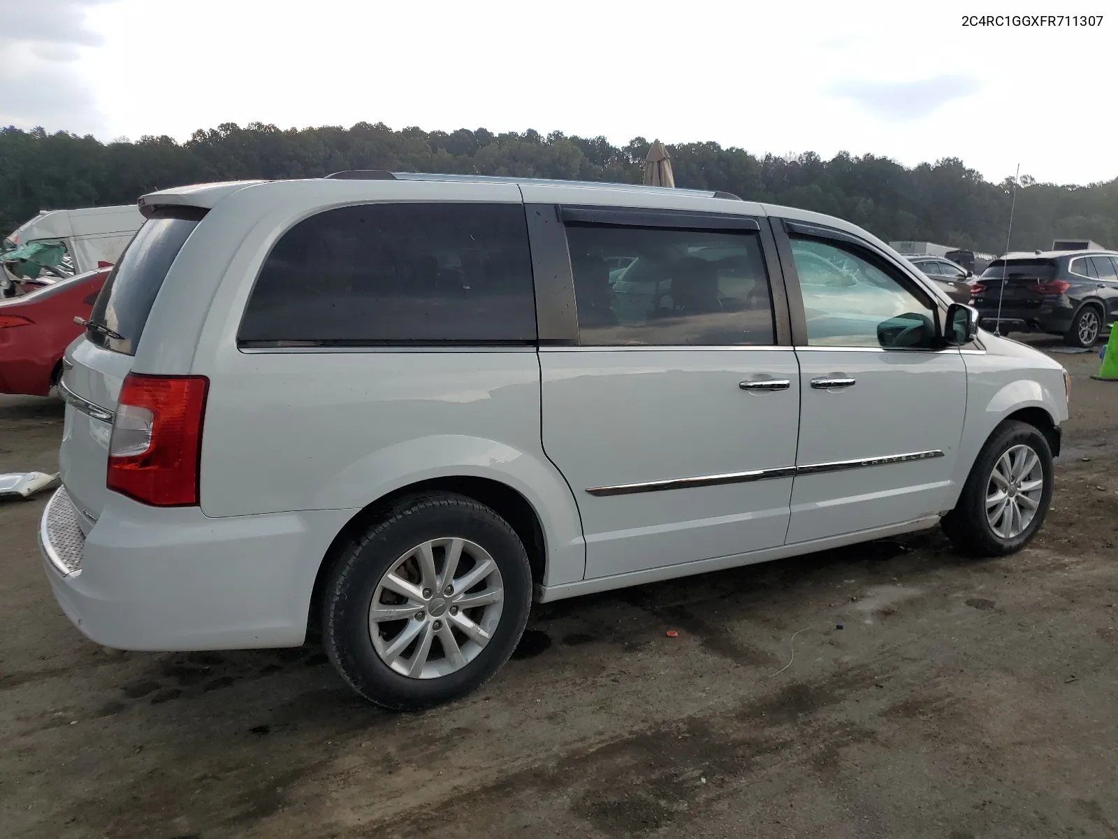 2015 Chrysler Town & Country Limited Platinum VIN: 2C4RC1GGXFR711307 Lot: 67545144