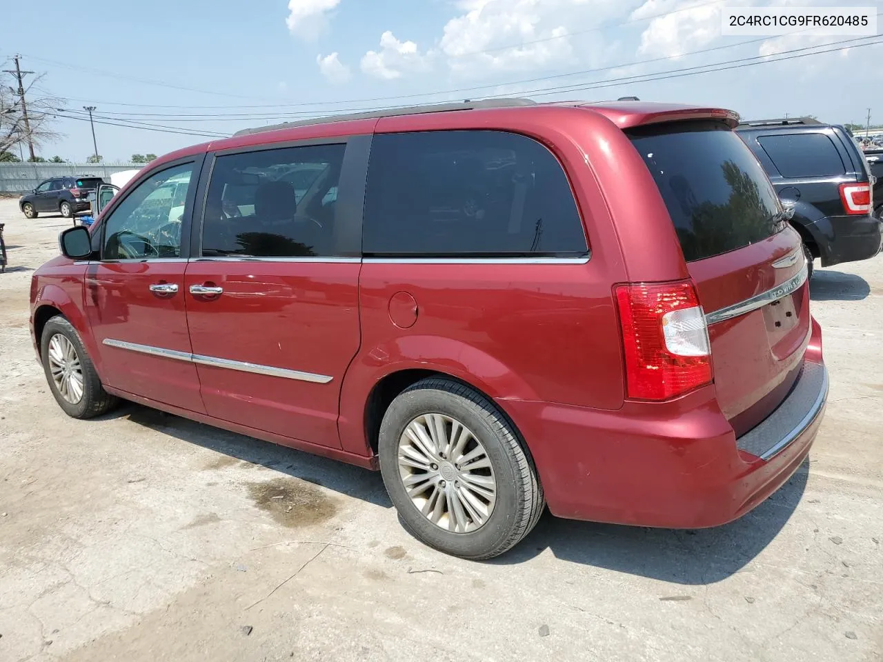 2015 Chrysler Town & Country Touring L VIN: 2C4RC1CG9FR620485 Lot: 69820694