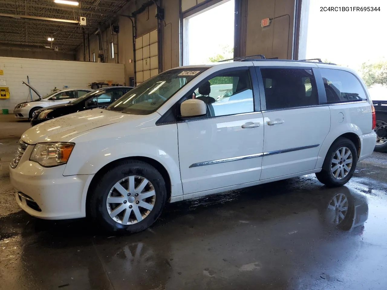 2C4RC1BG1FR695344 2015 Chrysler Town & Country Touring