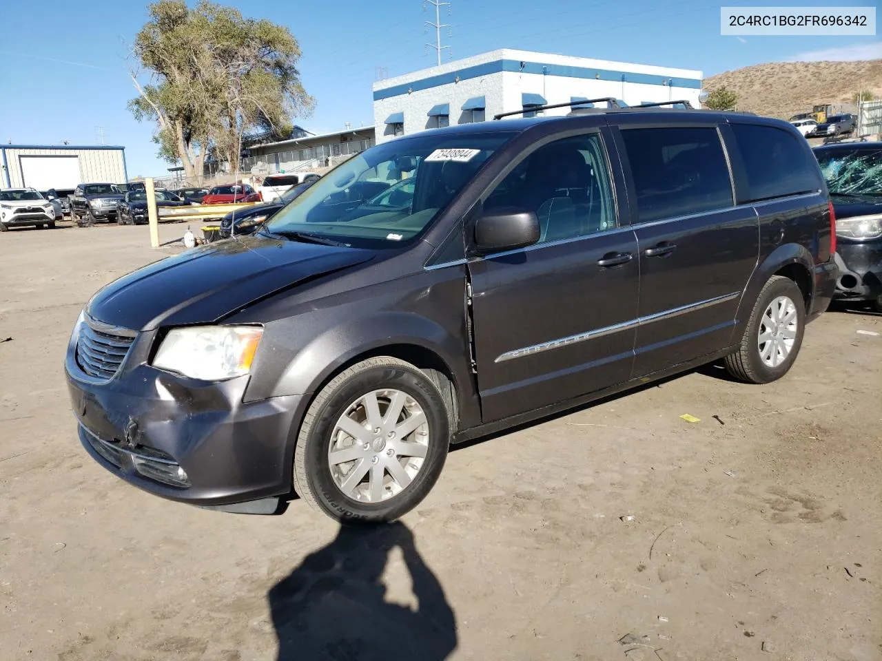 2015 Chrysler Town & Country Touring VIN: 2C4RC1BG2FR696342 Lot: 73408044