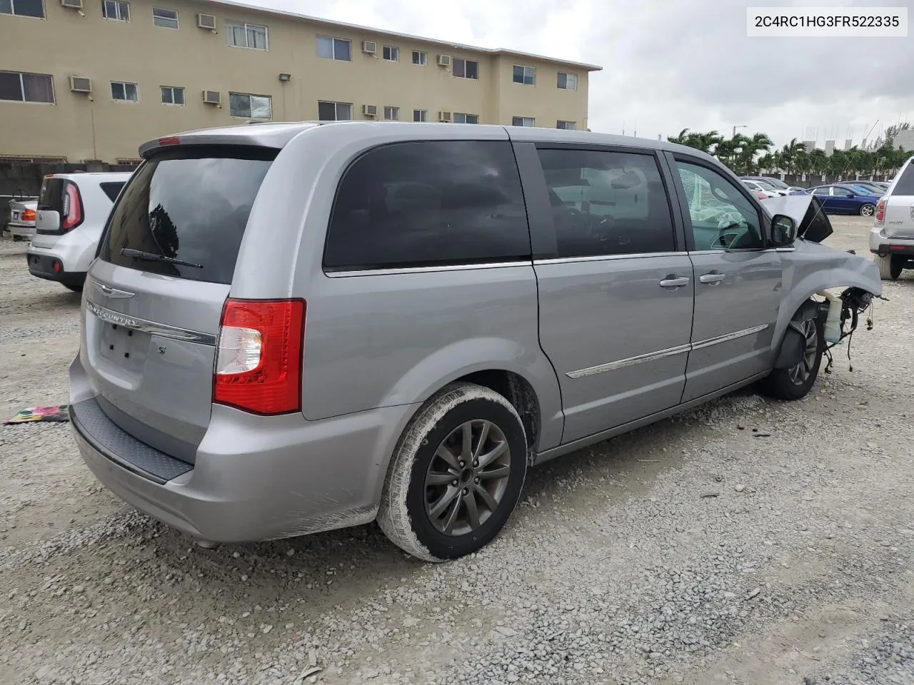 2015 Chrysler Town & Country S VIN: 2C4RC1HG3FR522335 Lot: 75219334