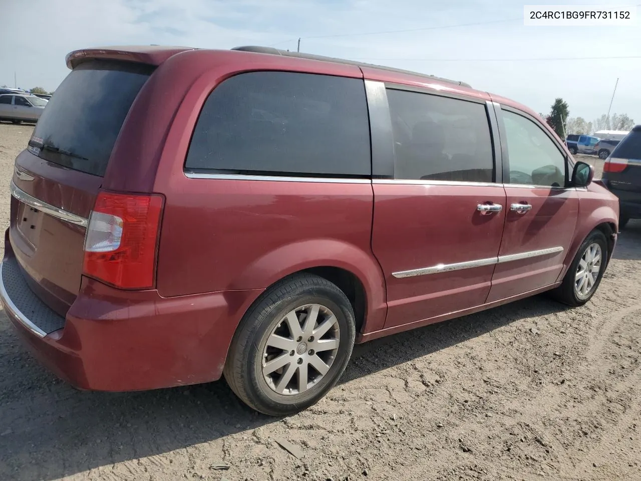 2015 Chrysler Town & Country Touring VIN: 2C4RC1BG9FR731152 Lot: 75694404