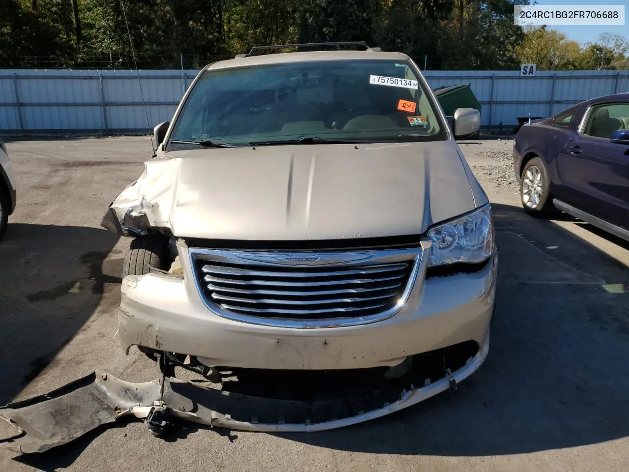 2015 Chrysler Town & Country Touring VIN: 2C4RC1BG2FR706688 Lot: 75750134