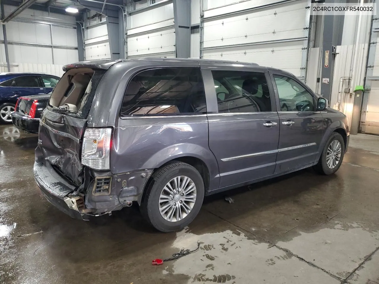 2015 Chrysler Town & Country Touring L VIN: 2C4RC1CGXFR540032 Lot: 77684264