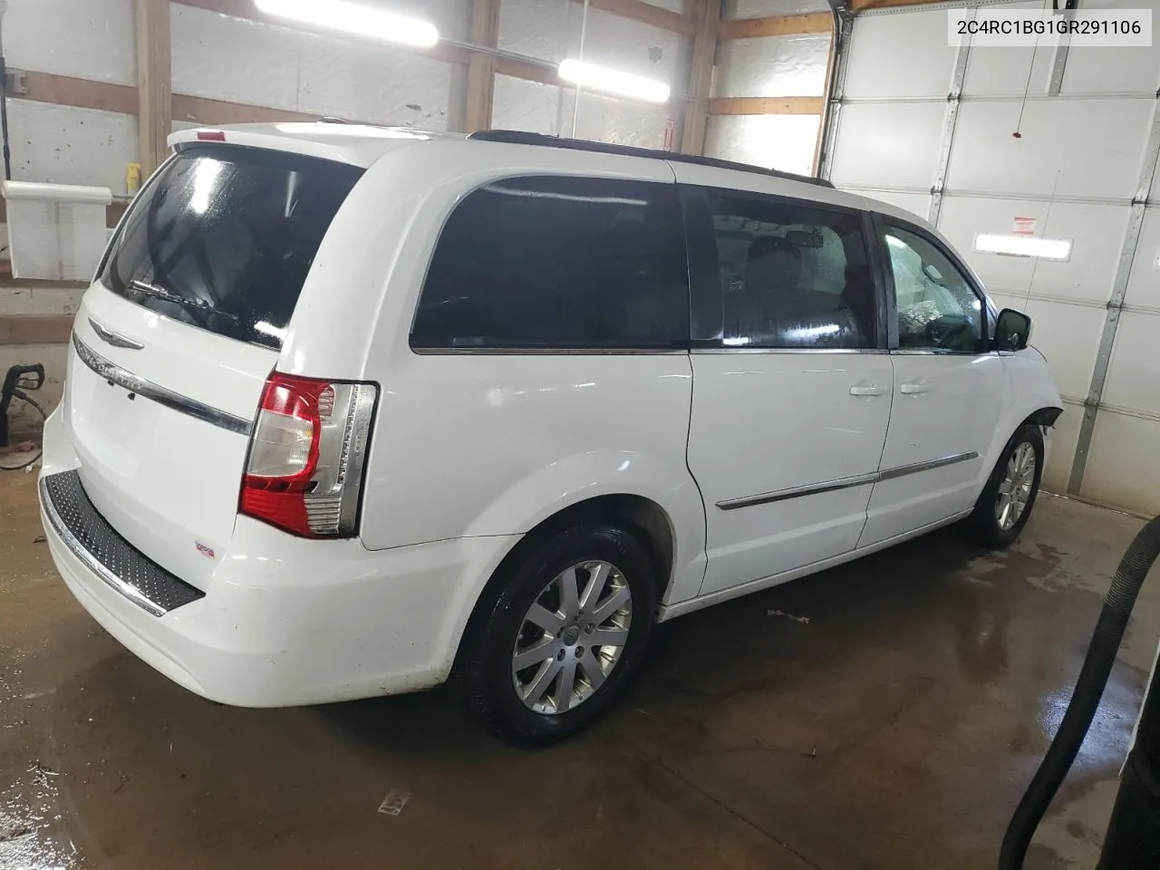 2C4RC1BG1GR291106 2016 Chrysler Town & Country Touring