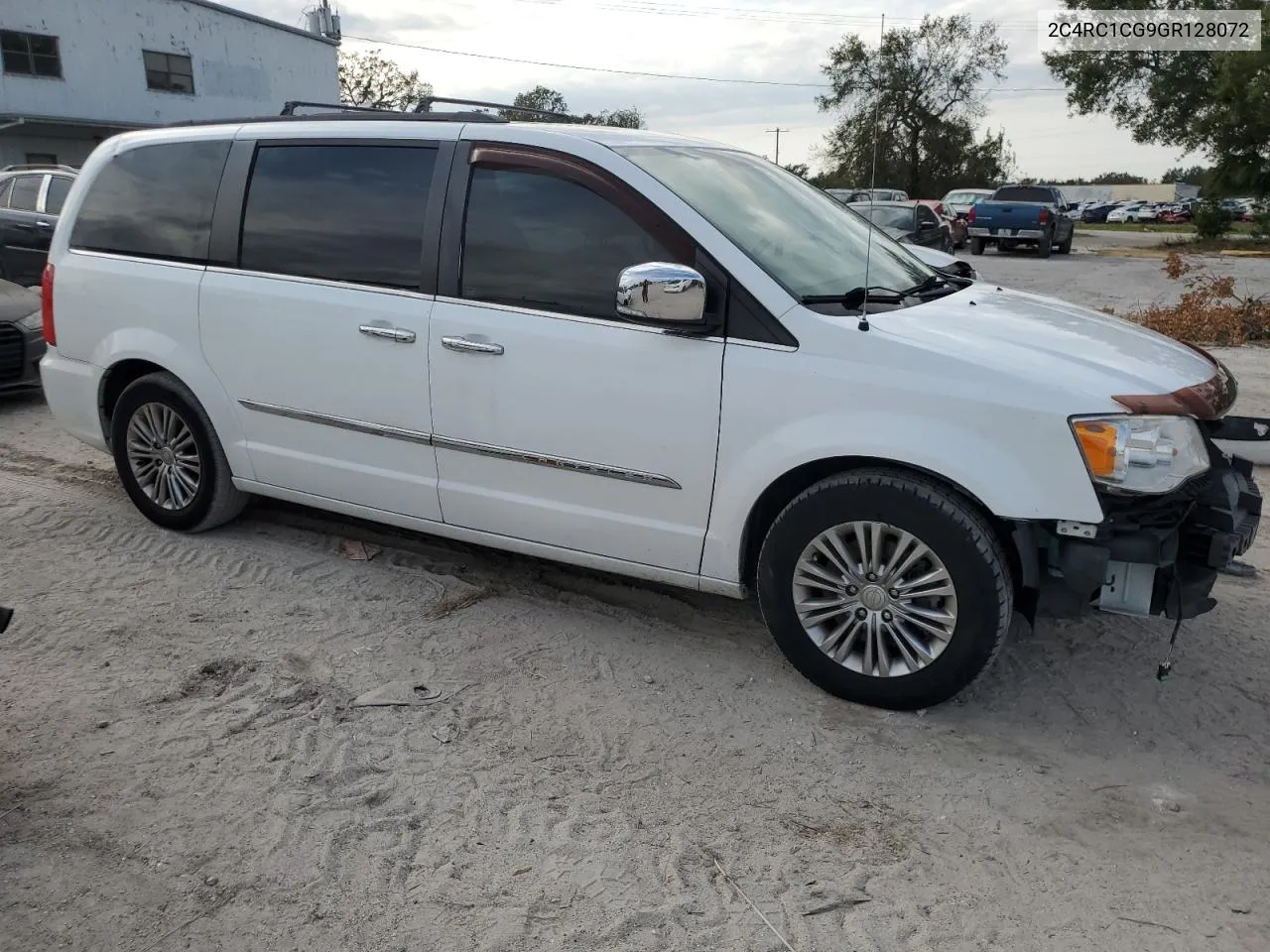 2016 Chrysler Town & Country Touring L VIN: 2C4RC1CG9GR128072 Lot: 74690054