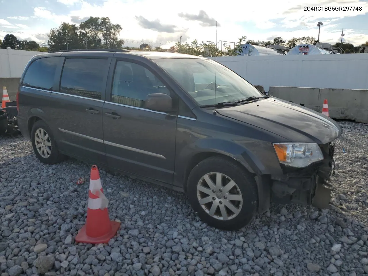 2016 Chrysler Town & Country Touring VIN: 2C4RC1BG5GR297748 Lot: 75294034