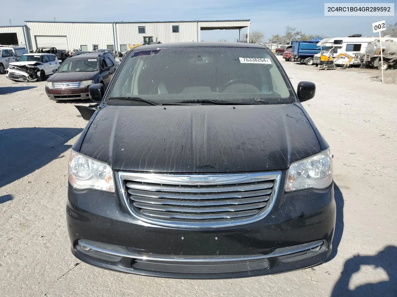 2016 Chrysler Town & Country Touring VIN: 2C4RC1BG4GR289592 Lot: 76338264