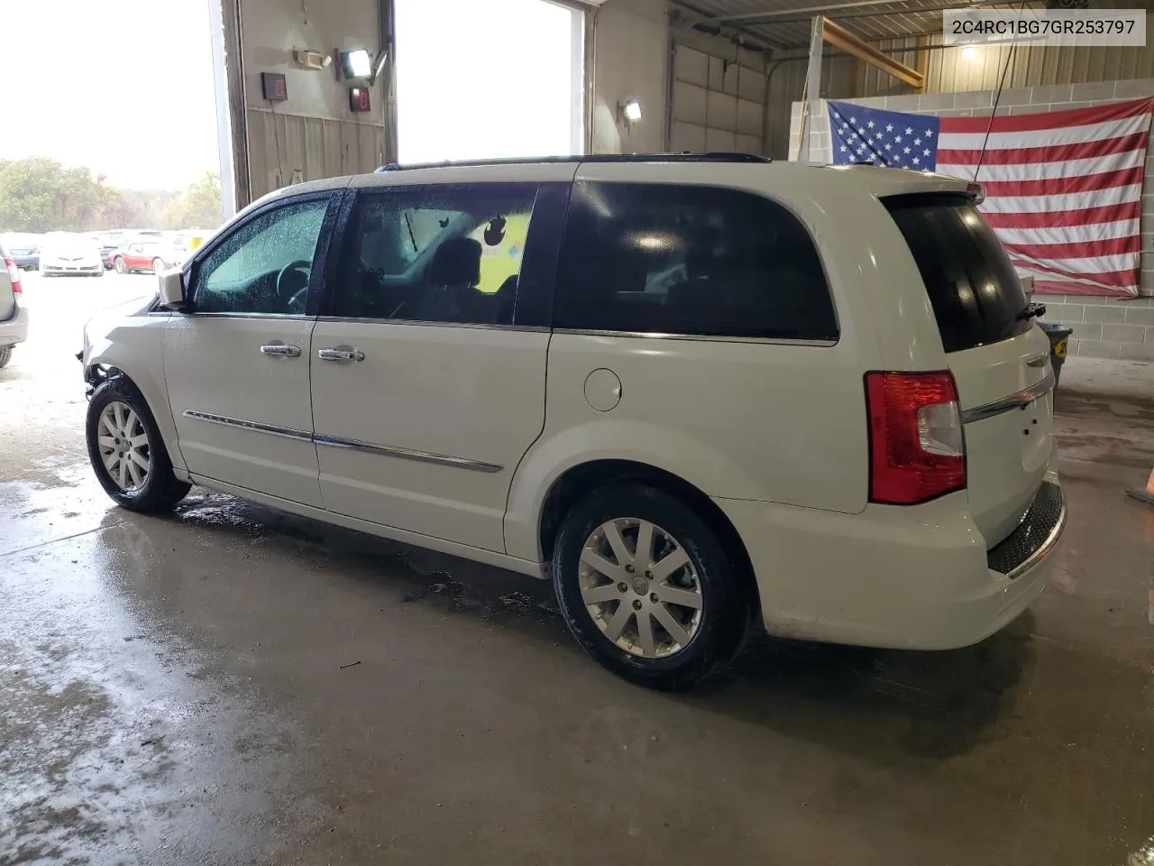 2016 Chrysler Town & Country Touring VIN: 2C4RC1BG7GR253797 Lot: 76984694