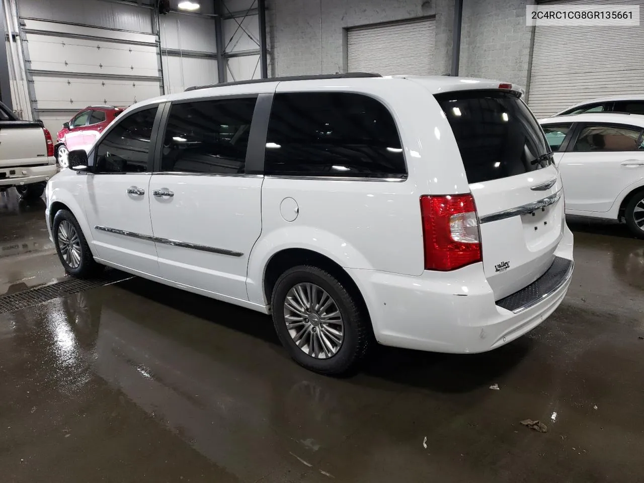 2016 Chrysler Town & Country Touring L VIN: 2C4RC1CG8GR135661 Lot: 77674024