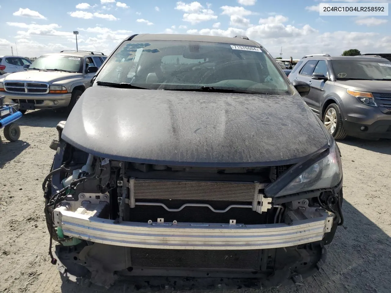 2020 Chrysler Voyager Lxi VIN: 2C4RC1DG4LR258592 Lot: 71576604