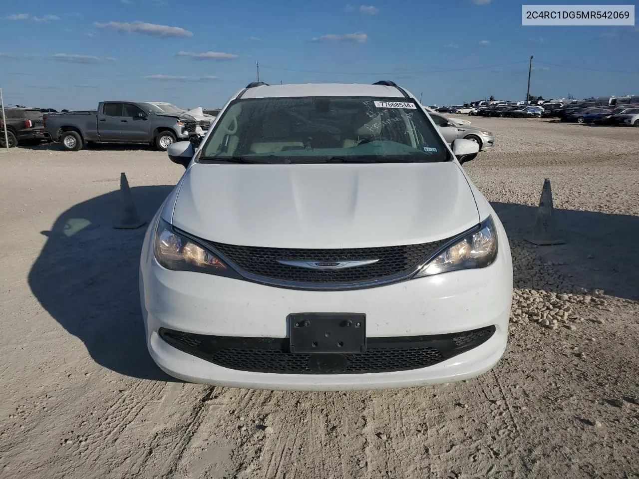 2021 Chrysler Voyager Lxi VIN: 2C4RC1DG5MR542069 Lot: 77668544