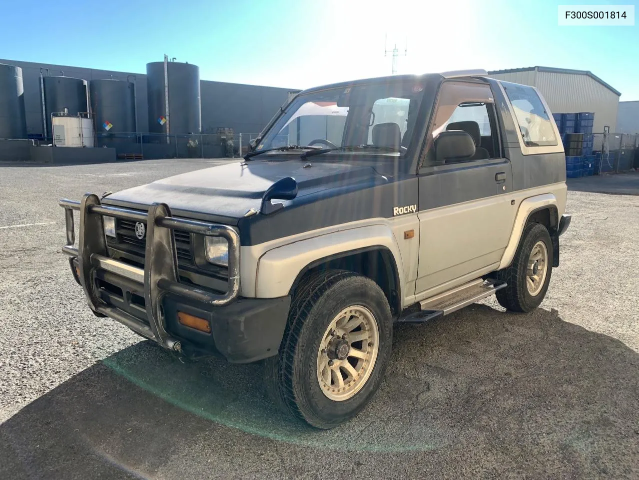 1990 Daihatsu Rocky VIN: F300S001814 Lot: 70933674