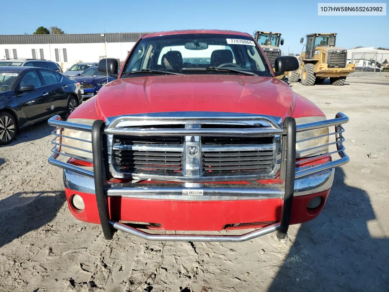 2005 Dodge Dakota Quad Laramie VIN: 1D7HW58N65S263982 Lot: 77470884