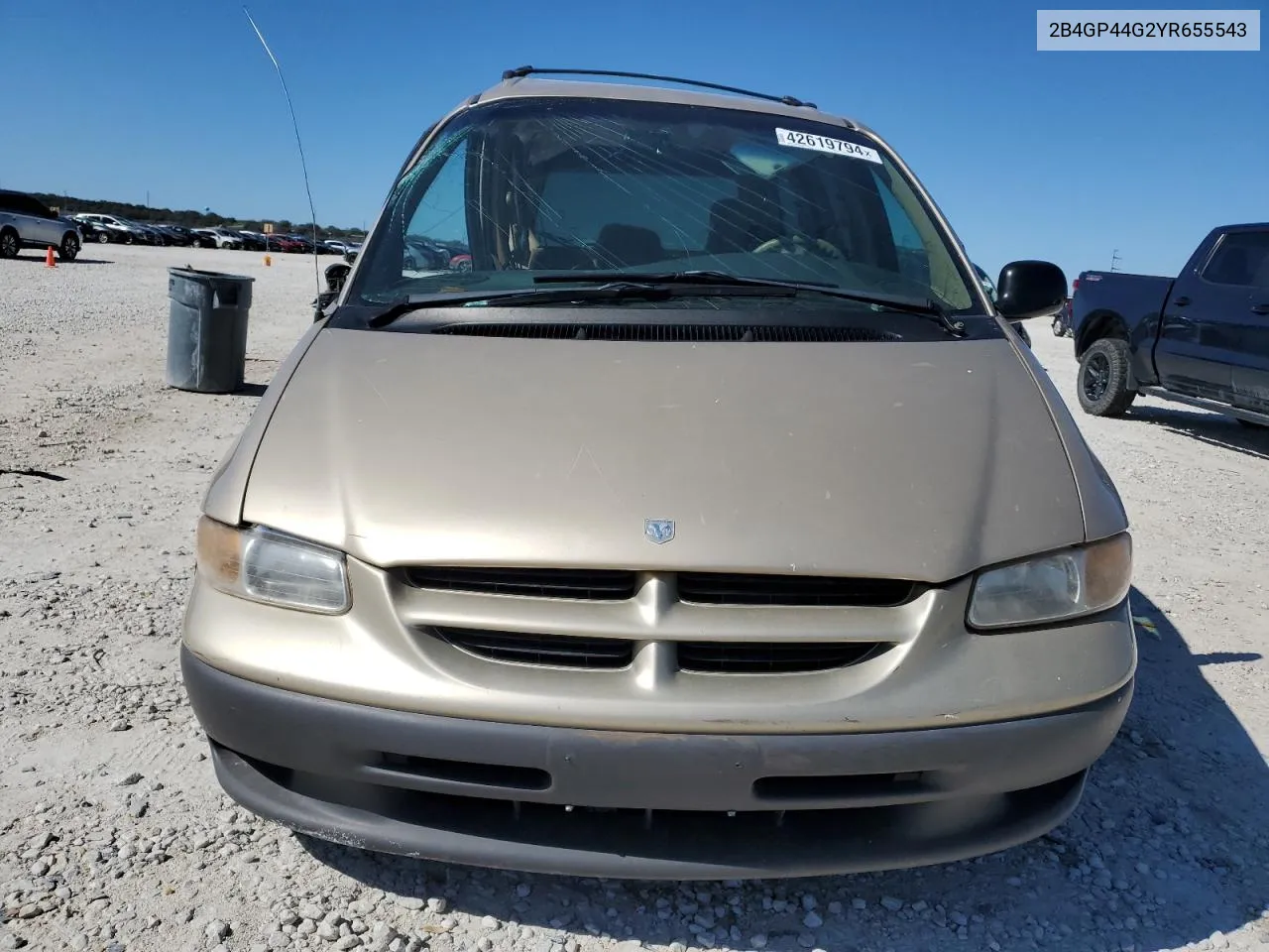 2000 Dodge Grand Caravan Se VIN: 2B4GP44G2YR655543 Lot: 42619794