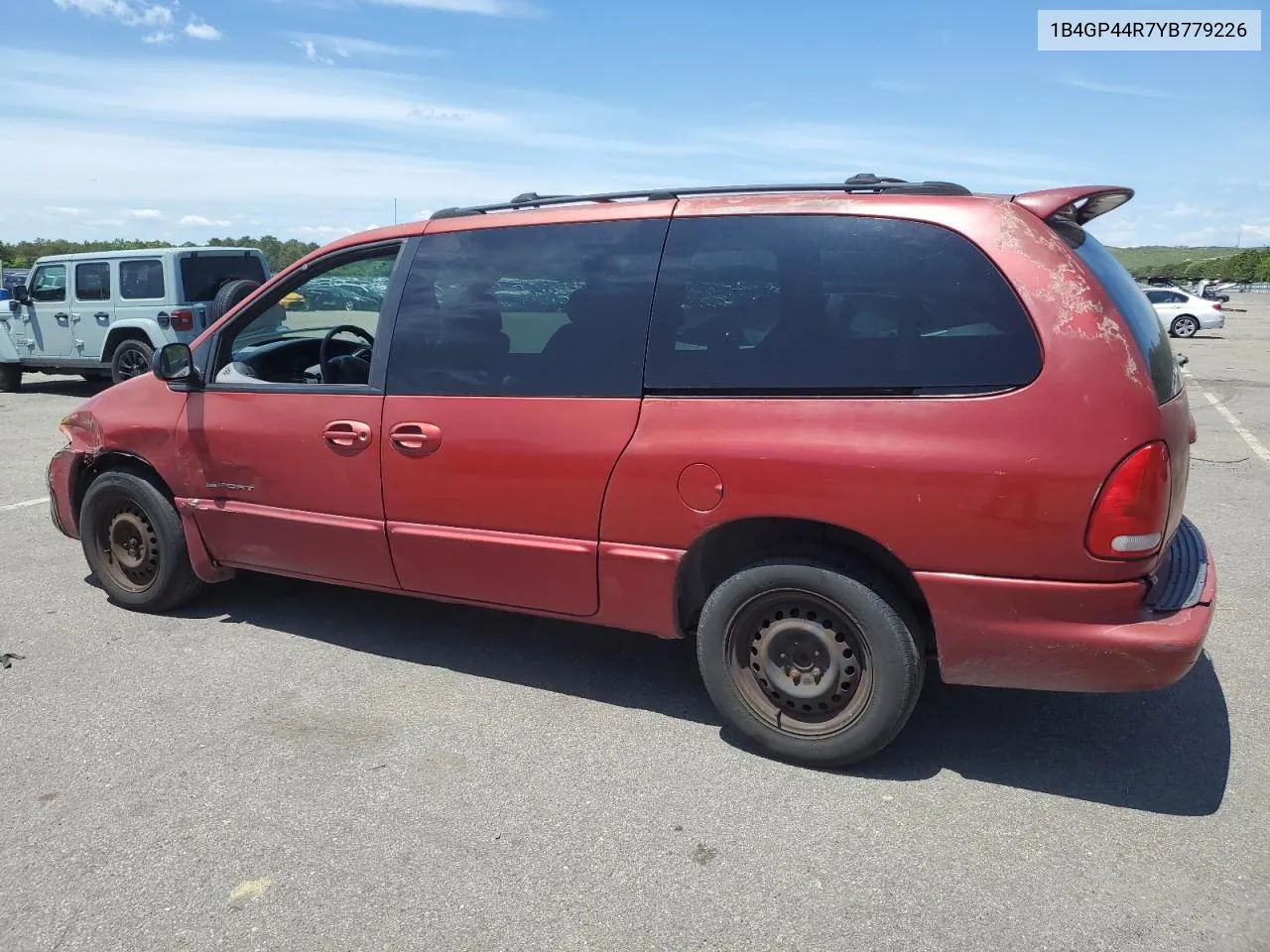 2000 Dodge Grand Caravan Se VIN: 1B4GP44R7YB779226 Lot: 56919784