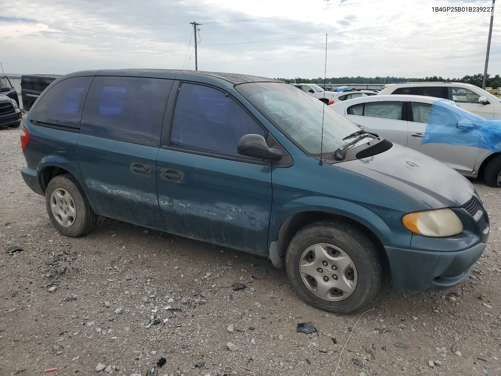 1B4GP25B01B239227 2001 Dodge Caravan Se