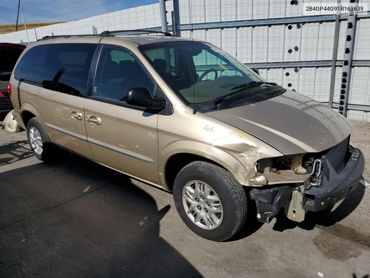 2001 Dodge Grand Caravan Sport VIN: 2B4GP44G91R169639 Lot: 69107884