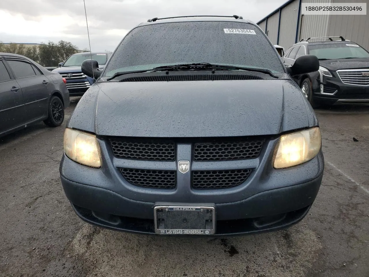 1B8GP25B32B530496 2002 Dodge Caravan Se