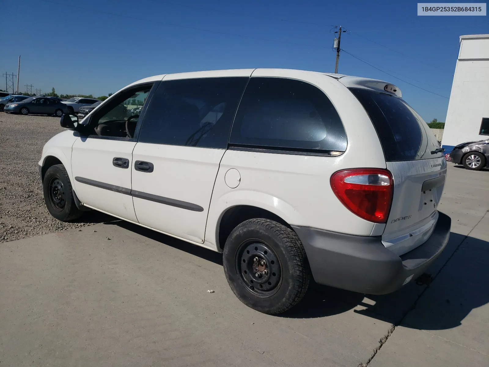 1B4GP25352B684315 2002 Dodge Caravan Se