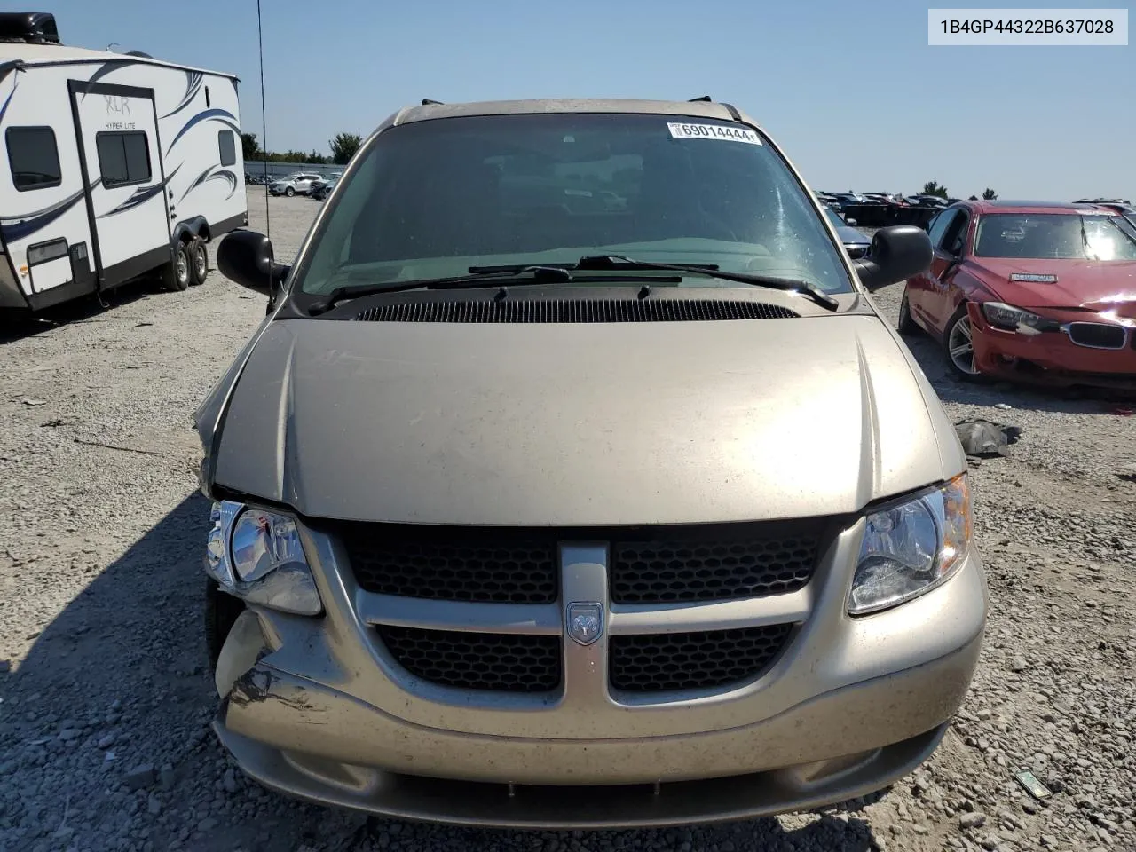 2002 Dodge Grand Caravan Sport VIN: 1B4GP44322B637028 Lot: 69014444