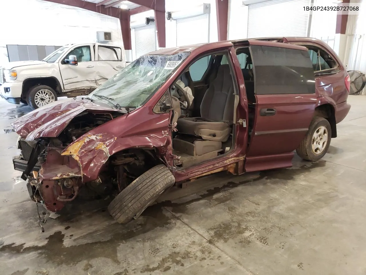 1B4GP24392B727068 2002 Dodge Grand Caravan Se