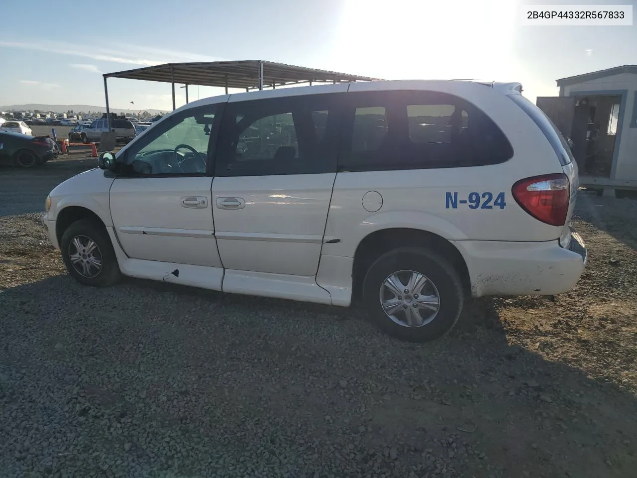 2002 Dodge Grand Caravan Sport VIN: 2B4GP44332R567833 Lot: 77581834