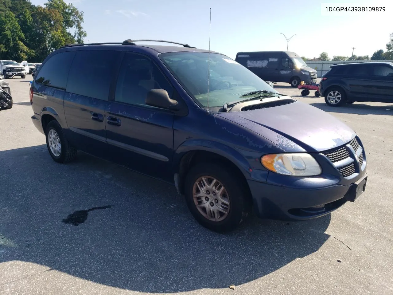 2003 Dodge Grand Caravan Sport VIN: 1D4GP44393B109879 Lot: 72131104