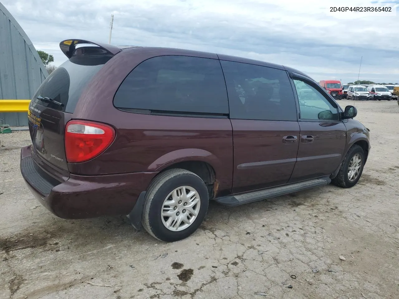 2003 Dodge Grand Caravan Sport VIN: 2D4GP44R23R365402 Lot: 73042024