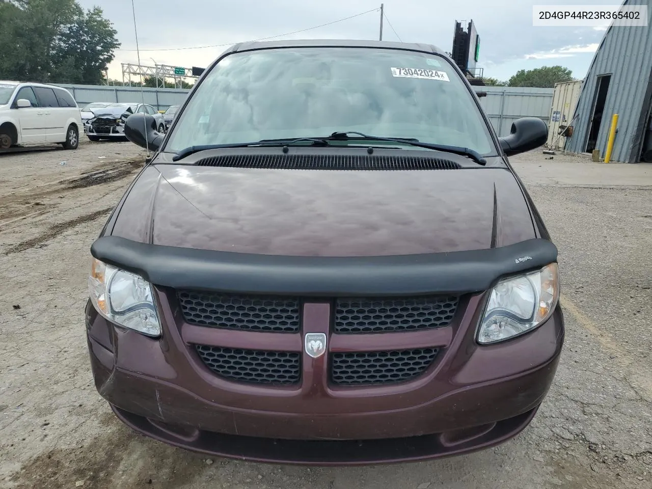 2003 Dodge Grand Caravan Sport VIN: 2D4GP44R23R365402 Lot: 73042024