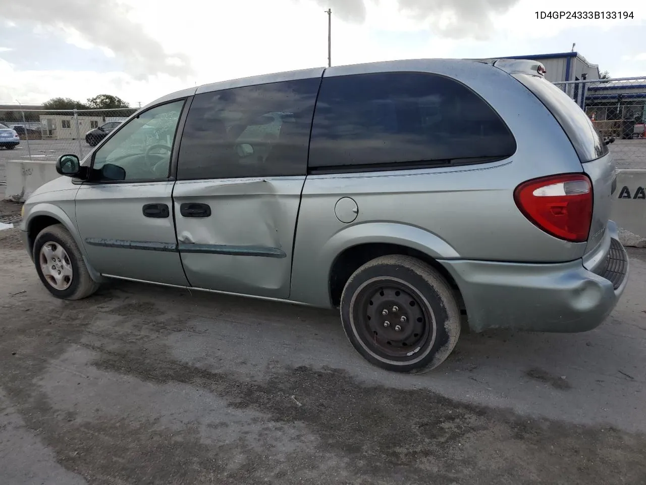 2003 Dodge Grand Caravan Se VIN: 1D4GP24333B133194 Lot: 79384234