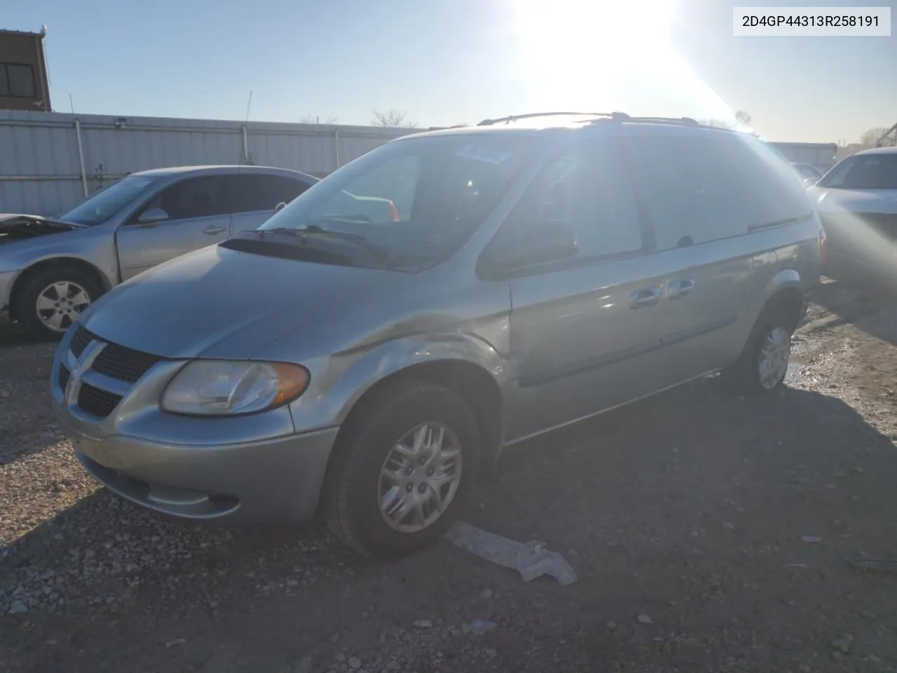 2003 Dodge Grand Caravan Sport VIN: 2D4GP44313R258191 Lot: 79637604