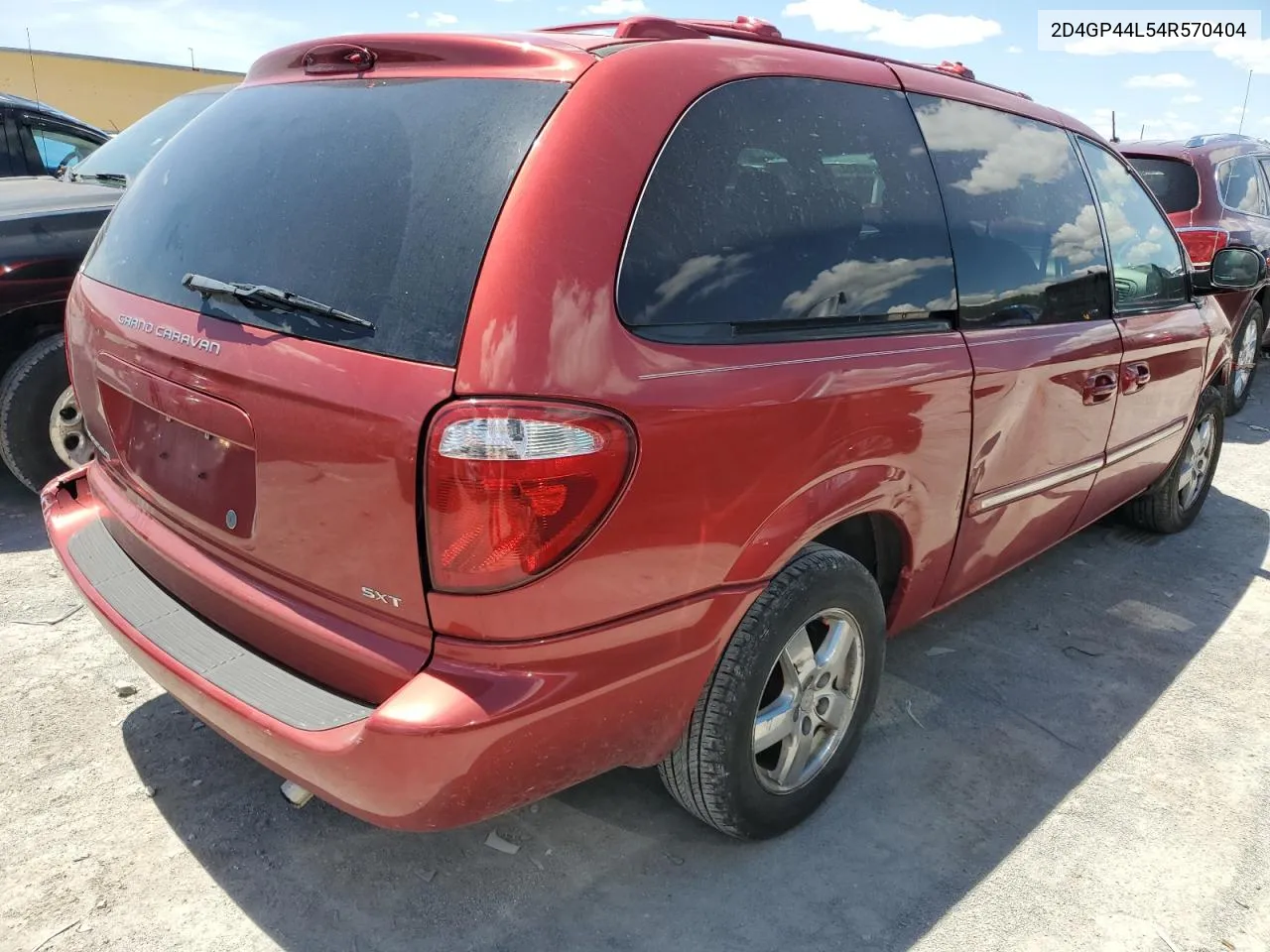 2004 Dodge Grand Caravan Sxt VIN: 2D4GP44L54R570404 Lot: 56646824