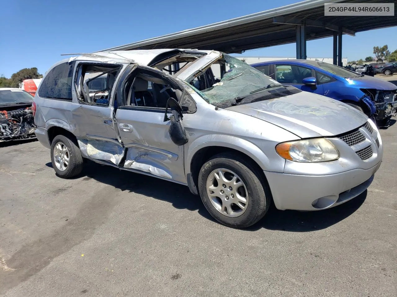 2004 Dodge Grand Caravan Sxt VIN: 2D4GP44L94R606613 Lot: 67393024