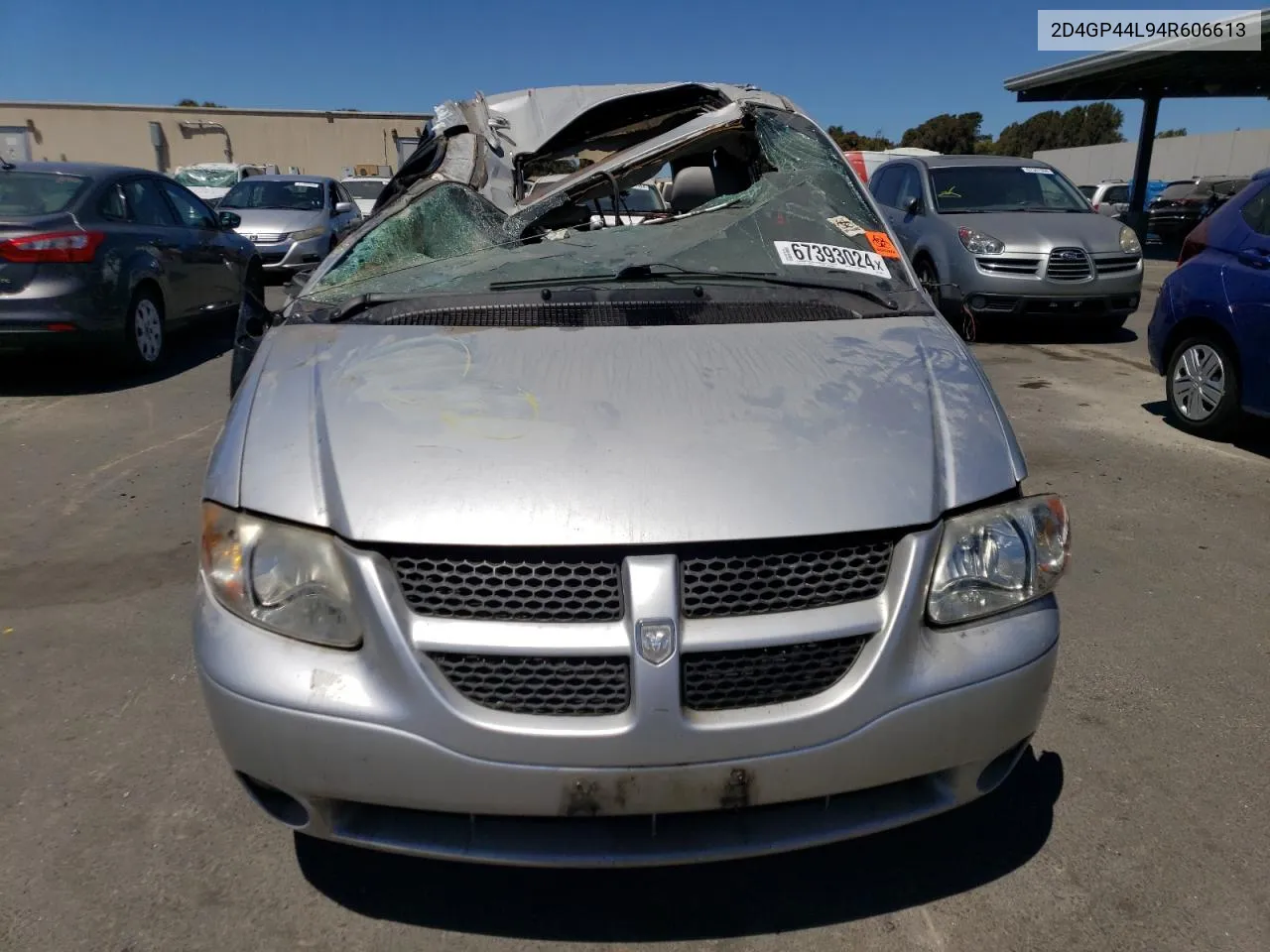 2004 Dodge Grand Caravan Sxt VIN: 2D4GP44L94R606613 Lot: 67393024